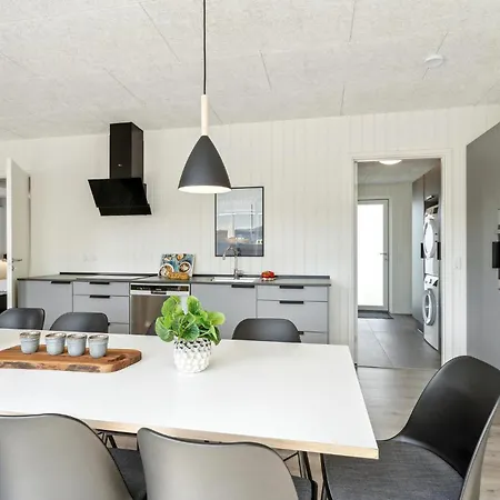 Dom wakacyjny Awesome In With Kitchen Løgstrup