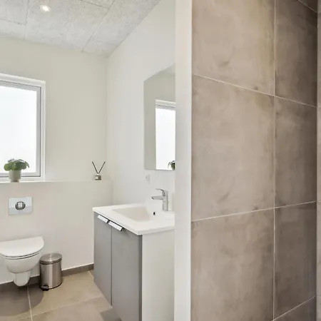 Dom wakacyjny Awesome In With Kitchen Løgstrup